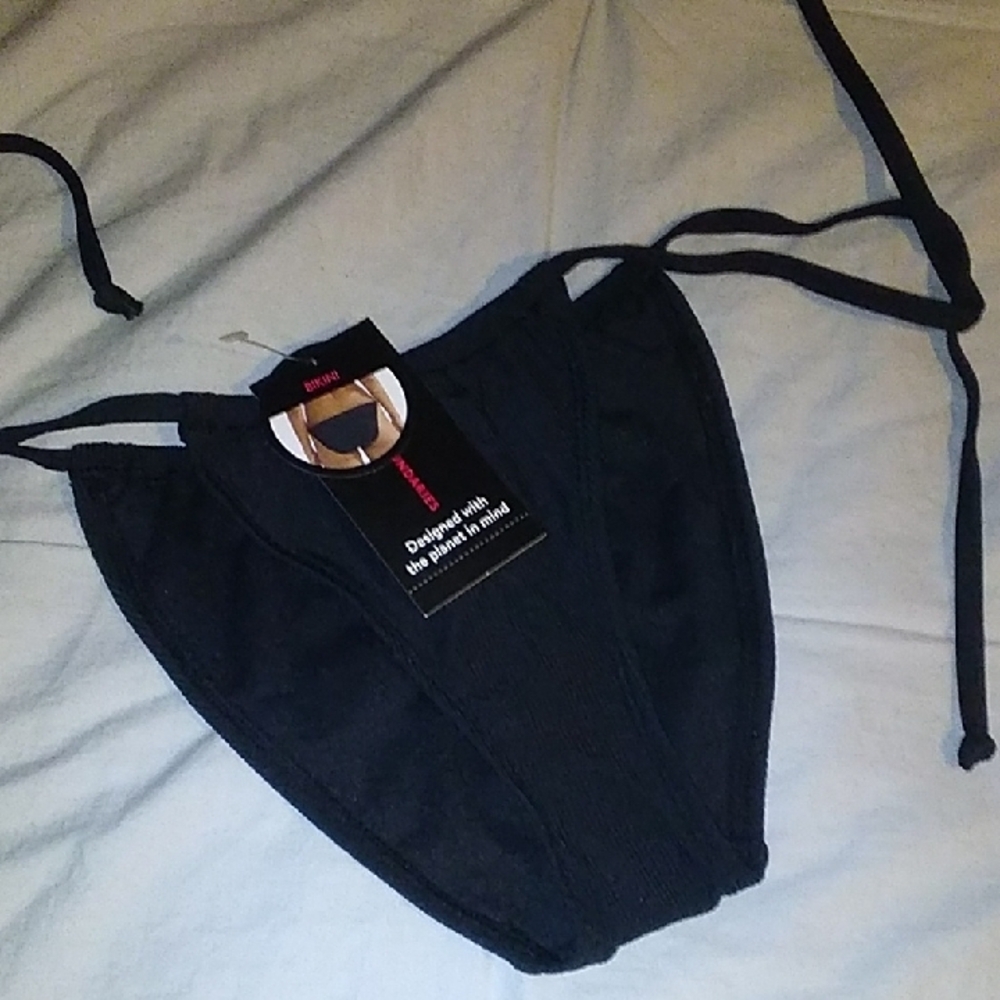 Sleek Black Bikini Bottom